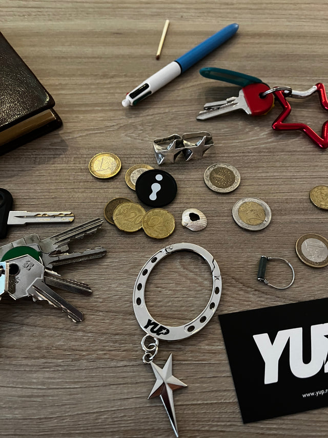 Horse Shoe Carabiner